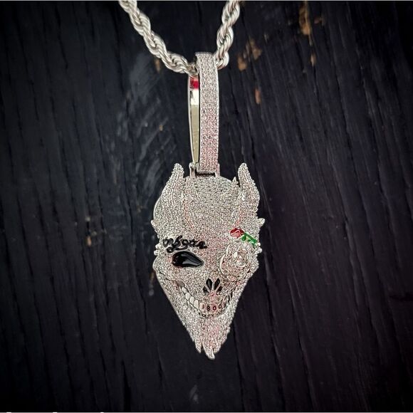 Demon Skull Necklace  - Picture 4 of 4